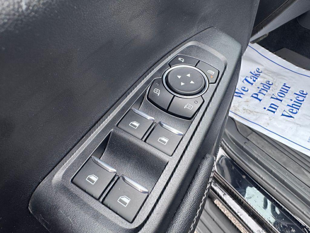 new 2025 Ford Ranger car, priced at $43,840
