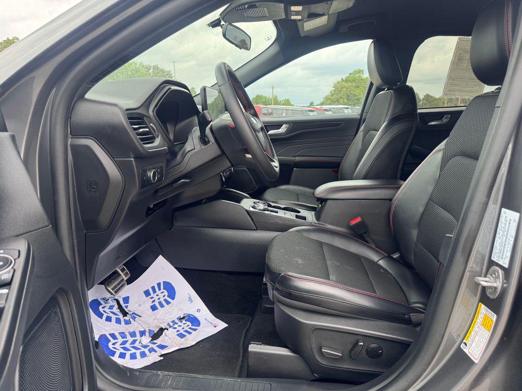 used 2024 Ford Escape car, priced at $25,723