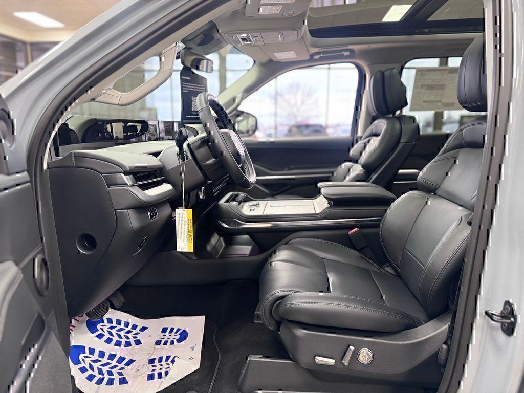 new 2026 Lincoln Navigator car