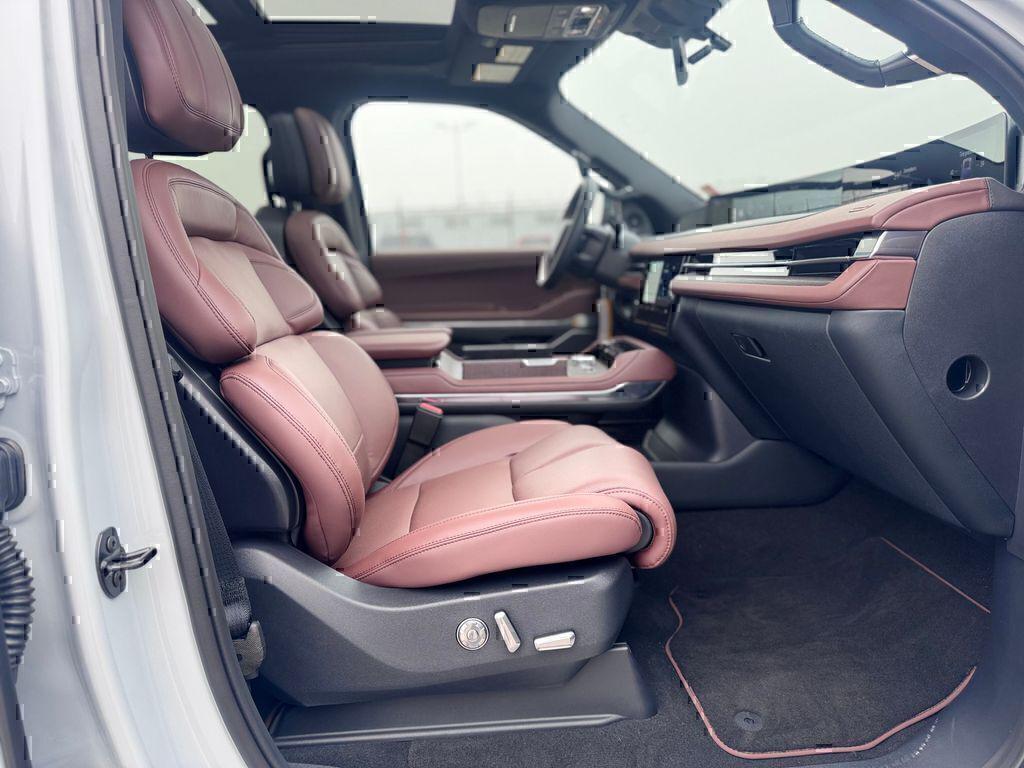 new 2026 Lincoln Navigator car