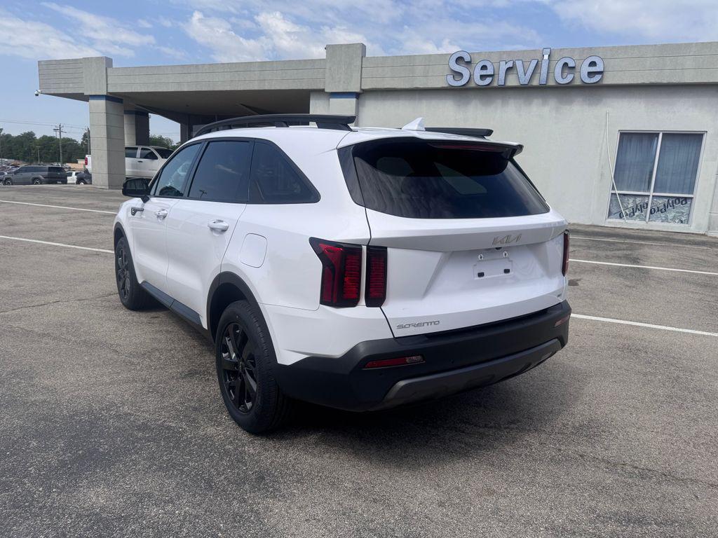 used 2023 Kia Sorento car, priced at $28,391