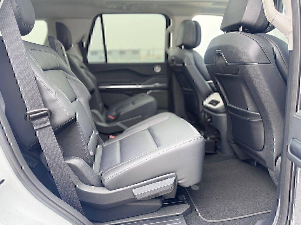 new 2026 Lincoln Navigator car