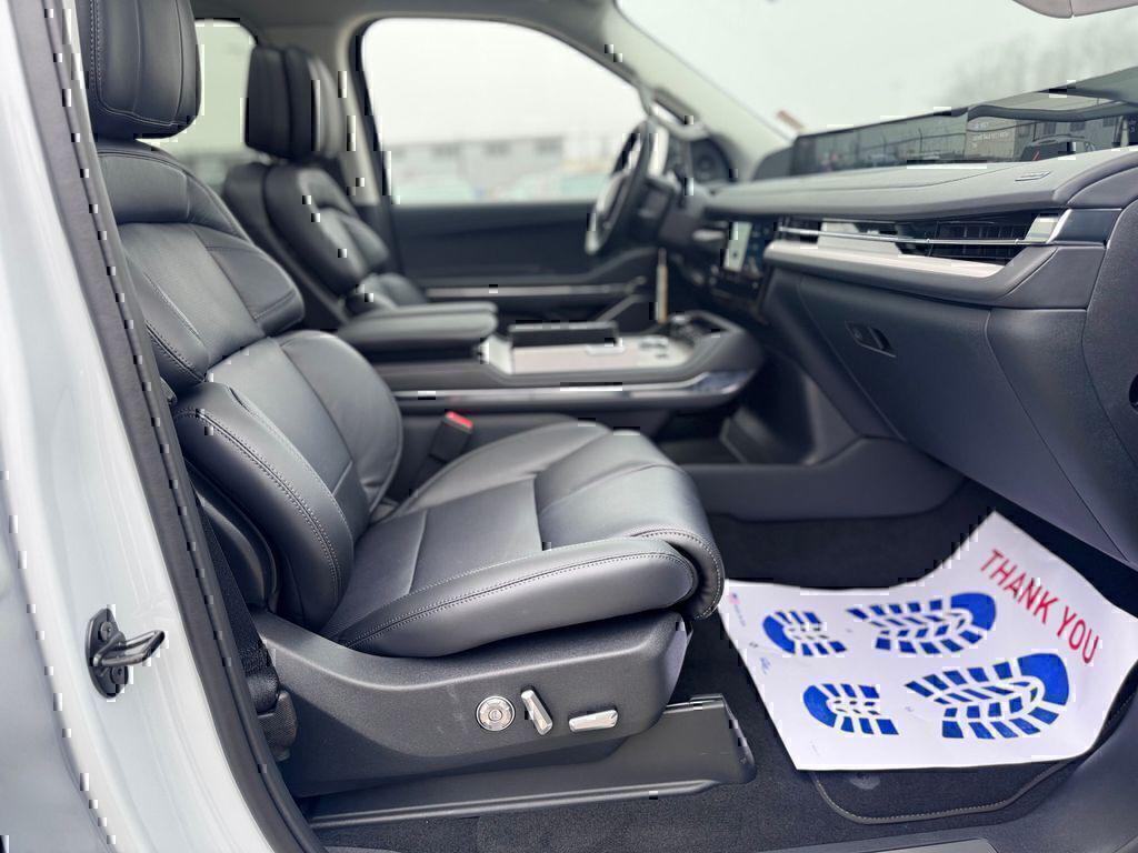 new 2026 Lincoln Navigator car