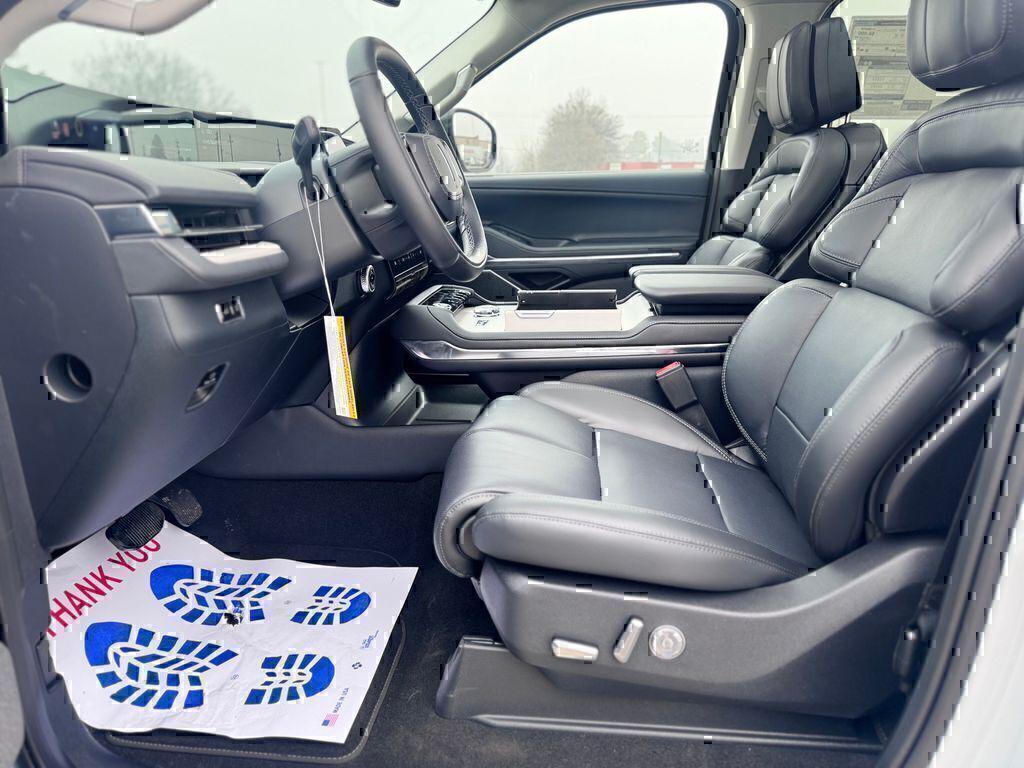 new 2026 Lincoln Navigator car