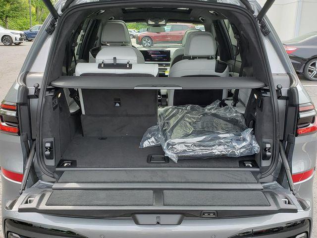 new 2027 BMW X7 car, priced at $102,839
