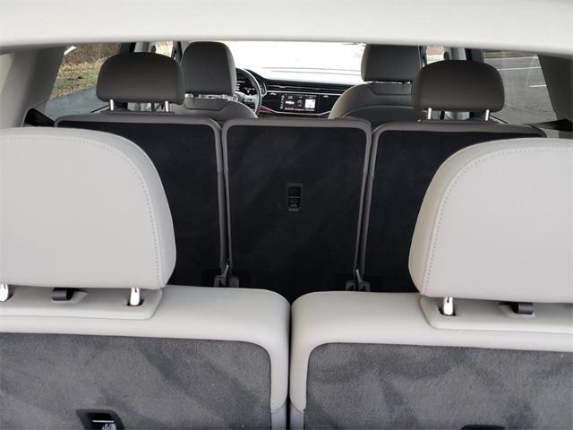 used 2024 Audi Q7 car, priced at $55,995