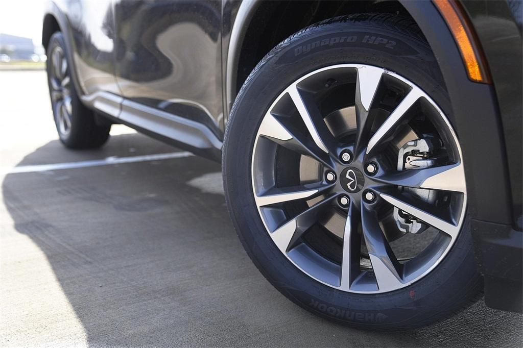 used 2025 INFINITI QX60 car, priced at $42,450