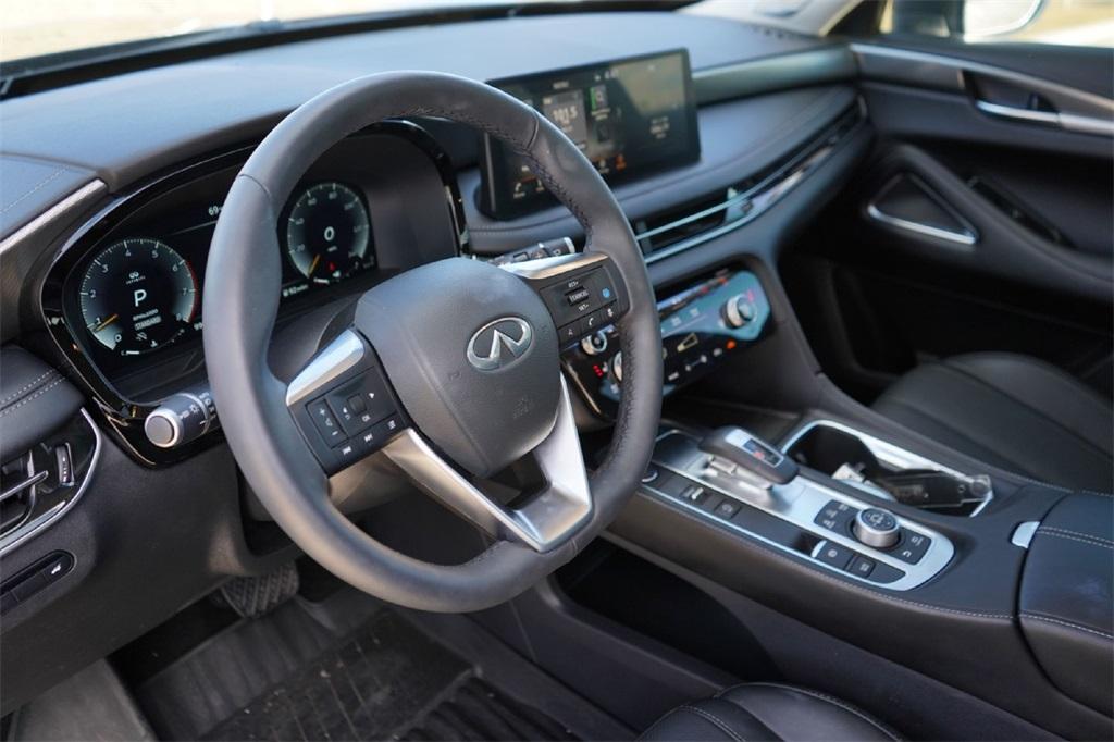 used 2025 INFINITI QX60 car, priced at $43,000