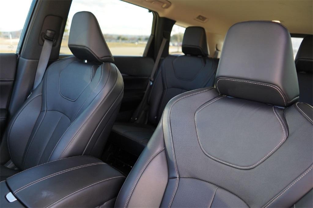 used 2025 INFINITI QX60 car, priced at $43,000