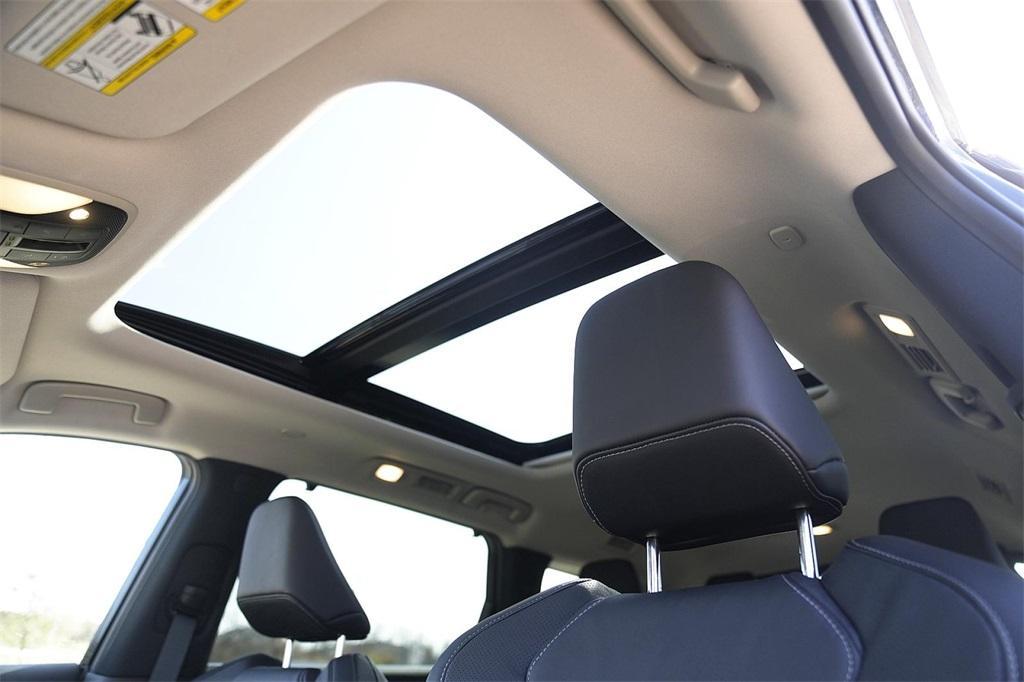 used 2025 INFINITI QX60 car, priced at $42,450