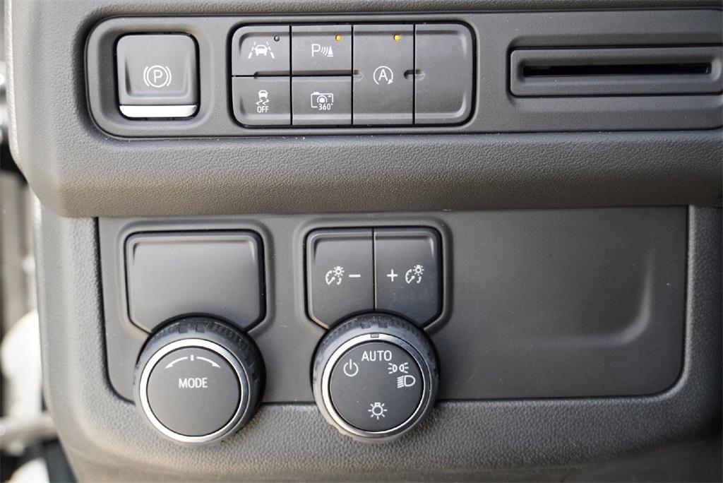 used 2023 Chevrolet Suburban car, priced at $44,250