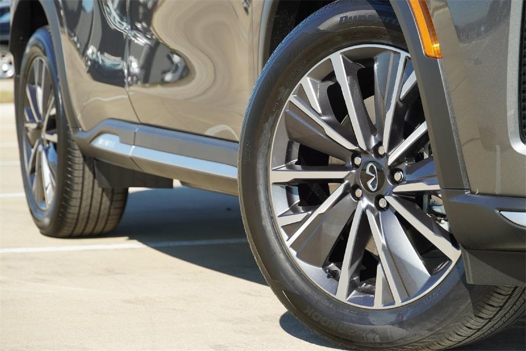 new 2026 INFINITI QX60 car, priced at $58,070