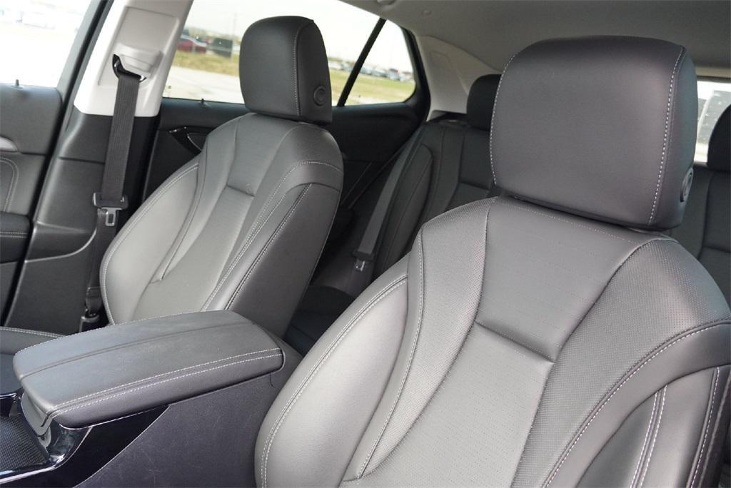 used 2025 Buick Envision car, priced at $28,100