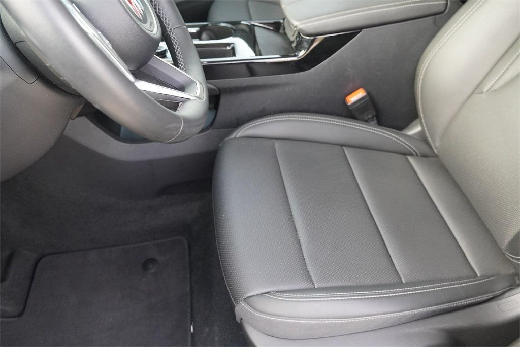 used 2025 Buick Envision car, priced at $28,100