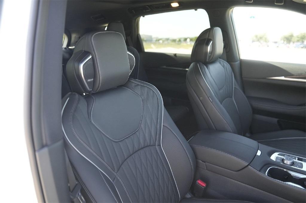 new 2026 INFINITI QX60 car, priced at $69,390