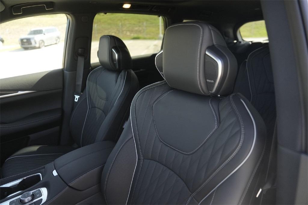 new 2026 INFINITI QX60 car, priced at $69,390