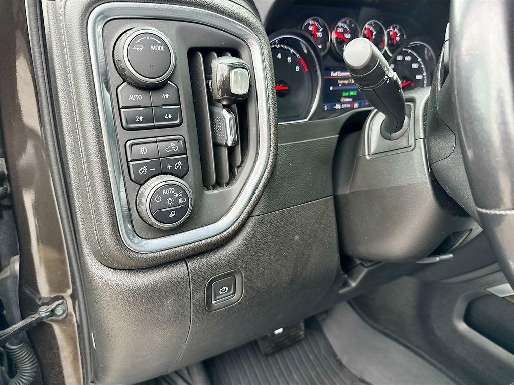 used 2022 Chevrolet Silverado 1500 Limited car, priced at $31,099