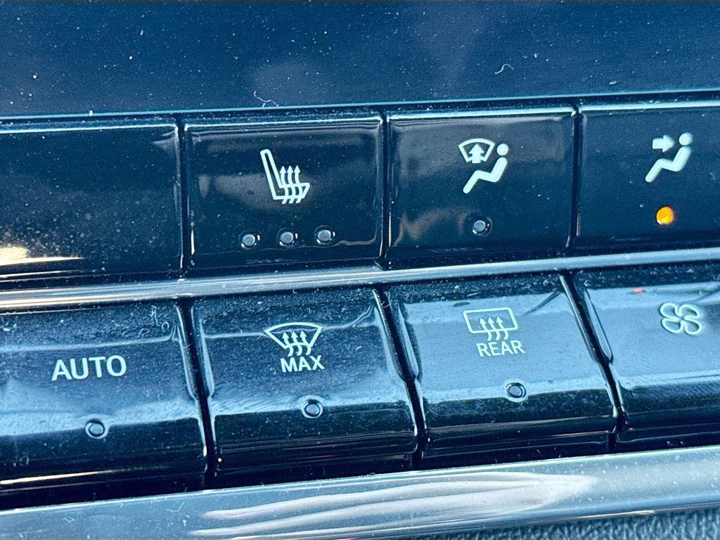 used 2024 Chevrolet Colorado car, priced at $30,970