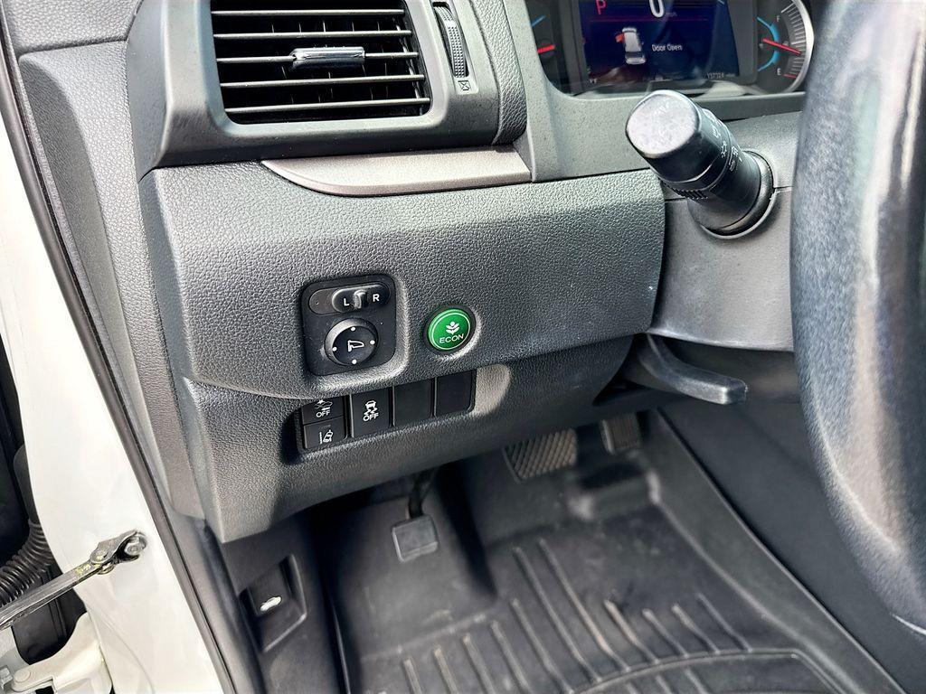 used 2021 Honda Pilot car, priced at $15,999