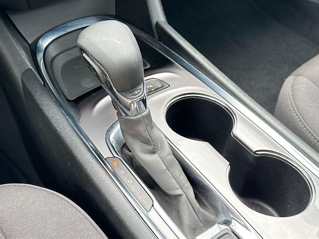 used 2022 Chevrolet Malibu car, priced at $17,888