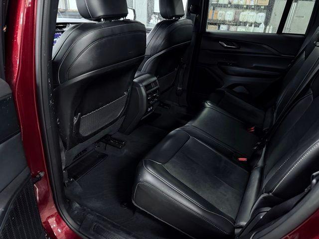 used 2025 Jeep Grand Cherokee car, priced at $34,304