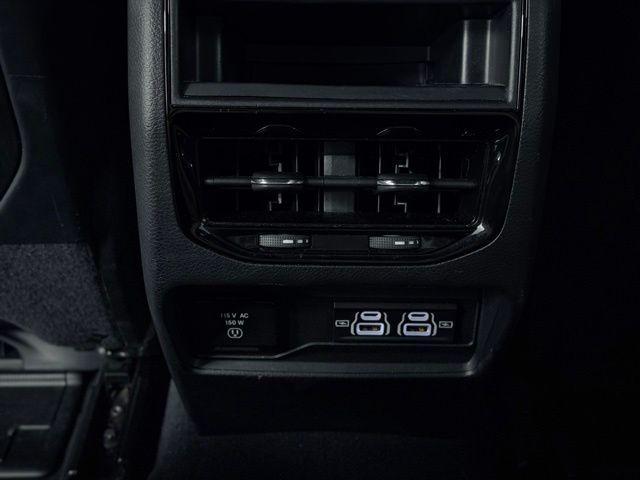 used 2025 Jeep Grand Cherokee car, priced at $34,304