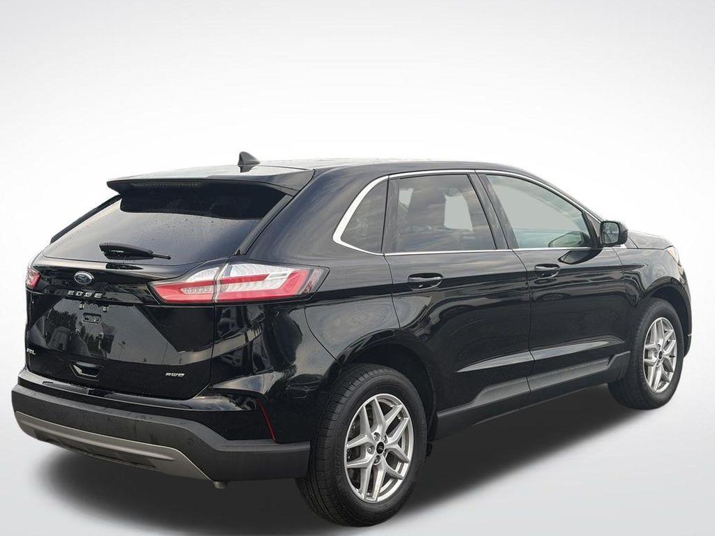 used 2024 Ford Edge car, priced at $28,304