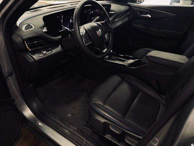 used 2025 Buick Envista car, priced at $24,000