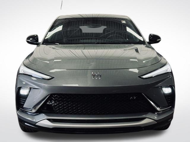 used 2025 Buick Envista car, priced at $24,000