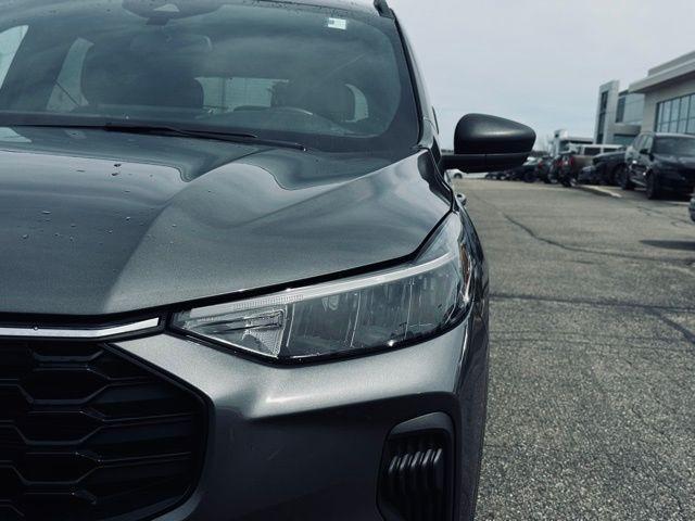 used 2024 Ford Escape car, priced at $26,000
