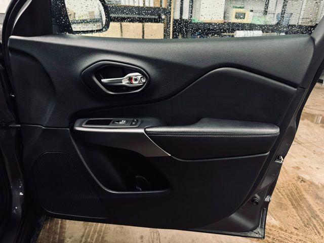 used 2022 Jeep Cherokee car, priced at $24,987