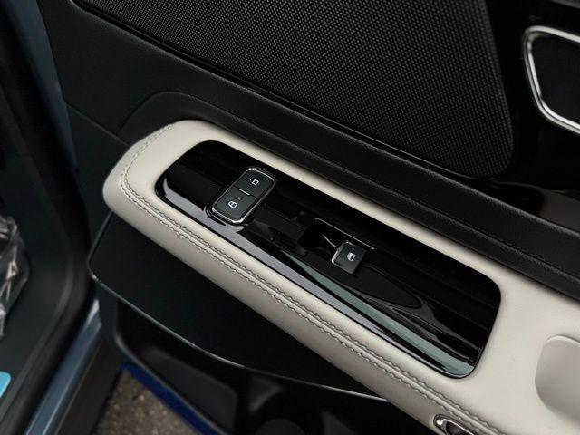 new 2026 Lincoln Aviator car