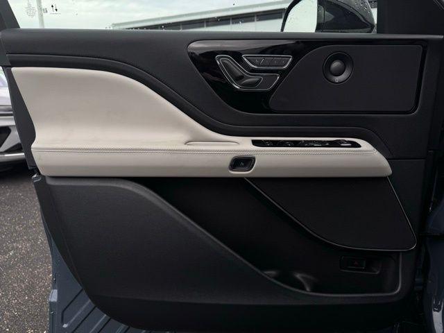 new 2026 Lincoln Aviator car