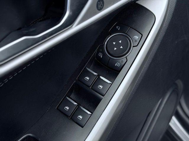 used 2022 Ford Explorer car, priced at $26,304