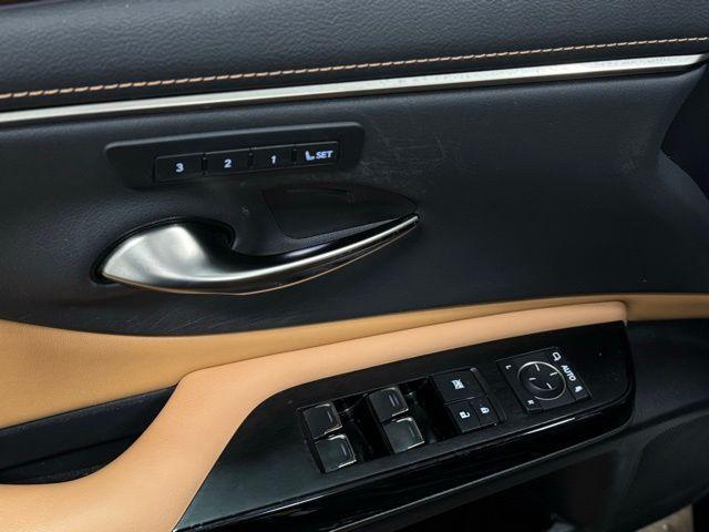used 2023 Lexus ES 350 car, priced at $36,000