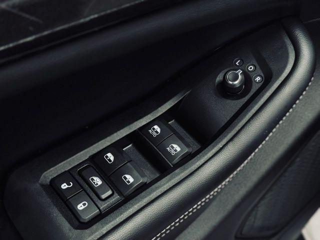 used 2023 Jeep Grand Cherokee car, priced at $28,000
