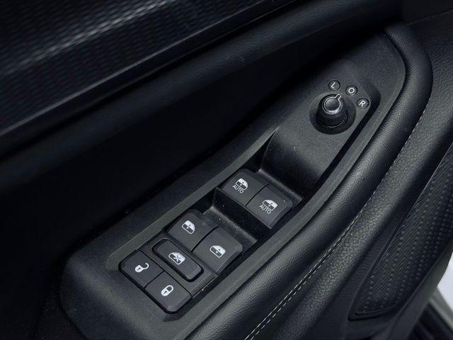 used 2025 Jeep Grand Cherokee car, priced at $34,047
