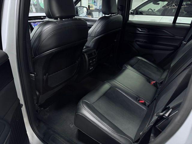 used 2025 Jeep Grand Cherokee car, priced at $34,047