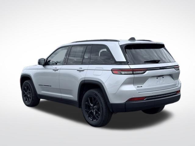 used 2025 Jeep Grand Cherokee car, priced at $34,047