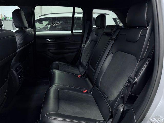 used 2025 Jeep Grand Cherokee car, priced at $34,047