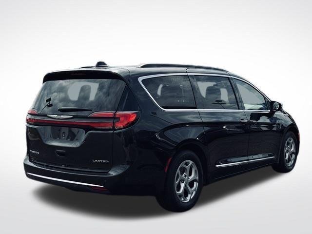 used 2023 Chrysler Pacifica car, priced at $28,688