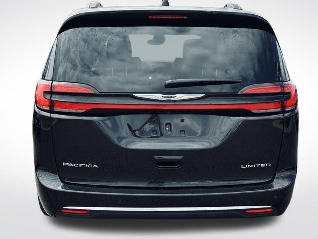 used 2023 Chrysler Pacifica car, priced at $28,688