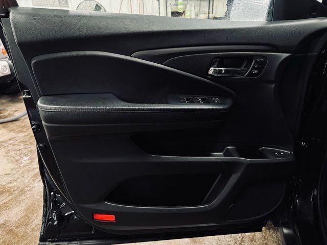used 2022 Honda Pilot car, priced at $33,500
