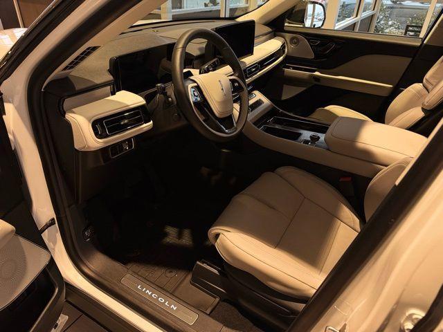 new 2026 Lincoln Aviator car