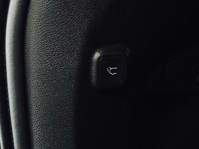 used 2022 Jeep Cherokee car, priced at $25,745