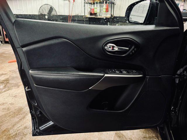 used 2022 Jeep Cherokee car, priced at $25,745