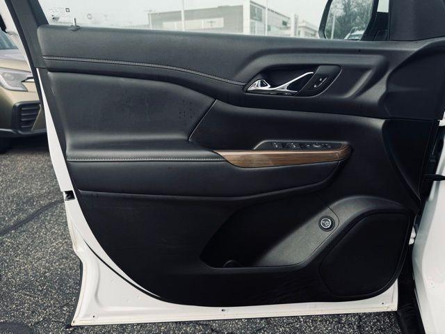 used 2023 GMC Acadia car, priced at $27,248