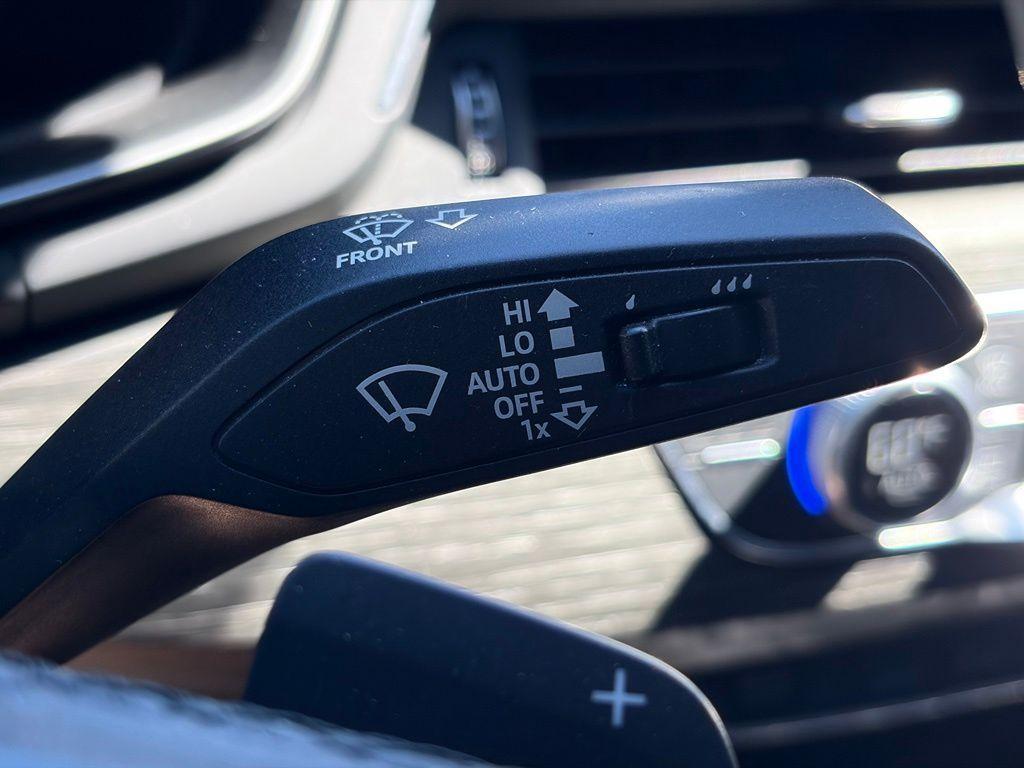 Audi A4 view 25