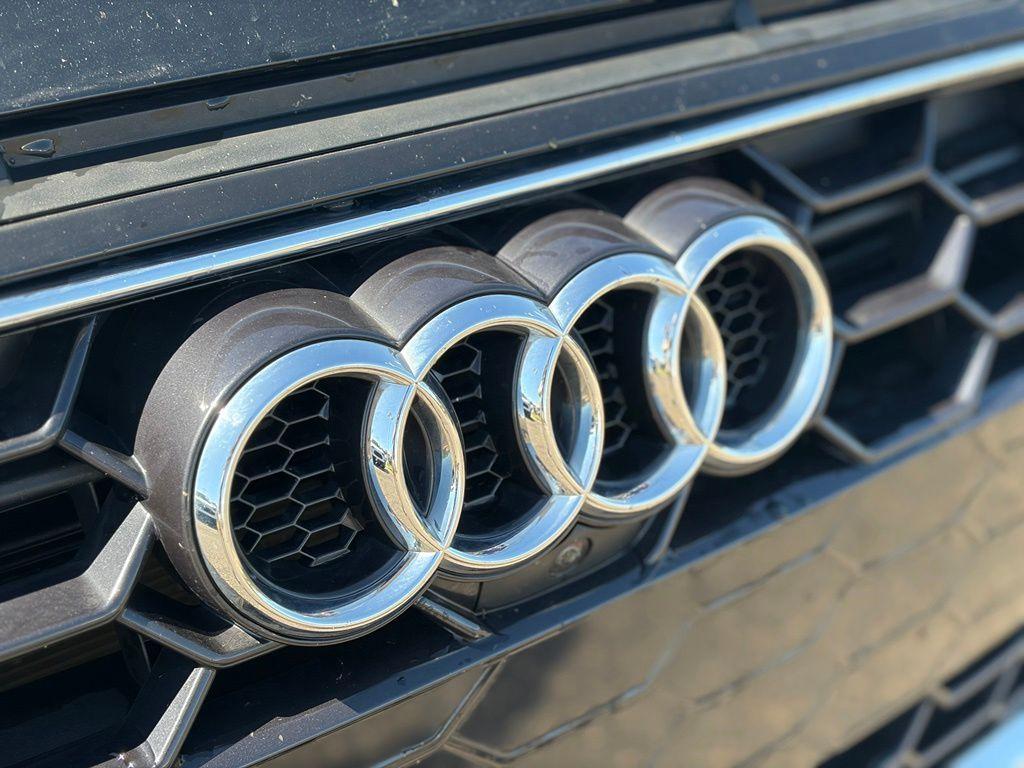 Audi A4 view 42