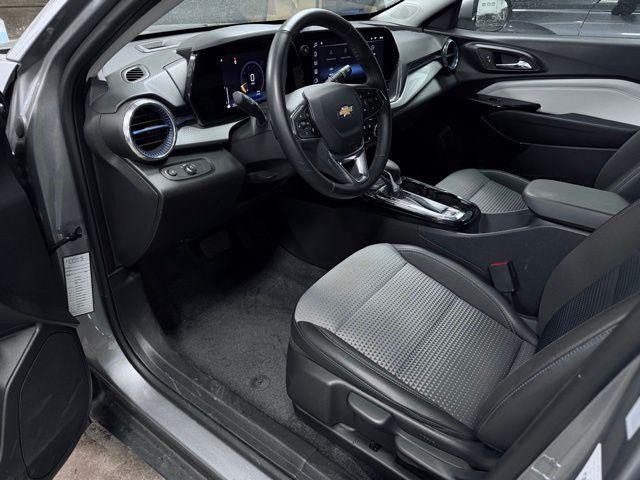 used 2025 Chevrolet Trax car, priced at $21,964